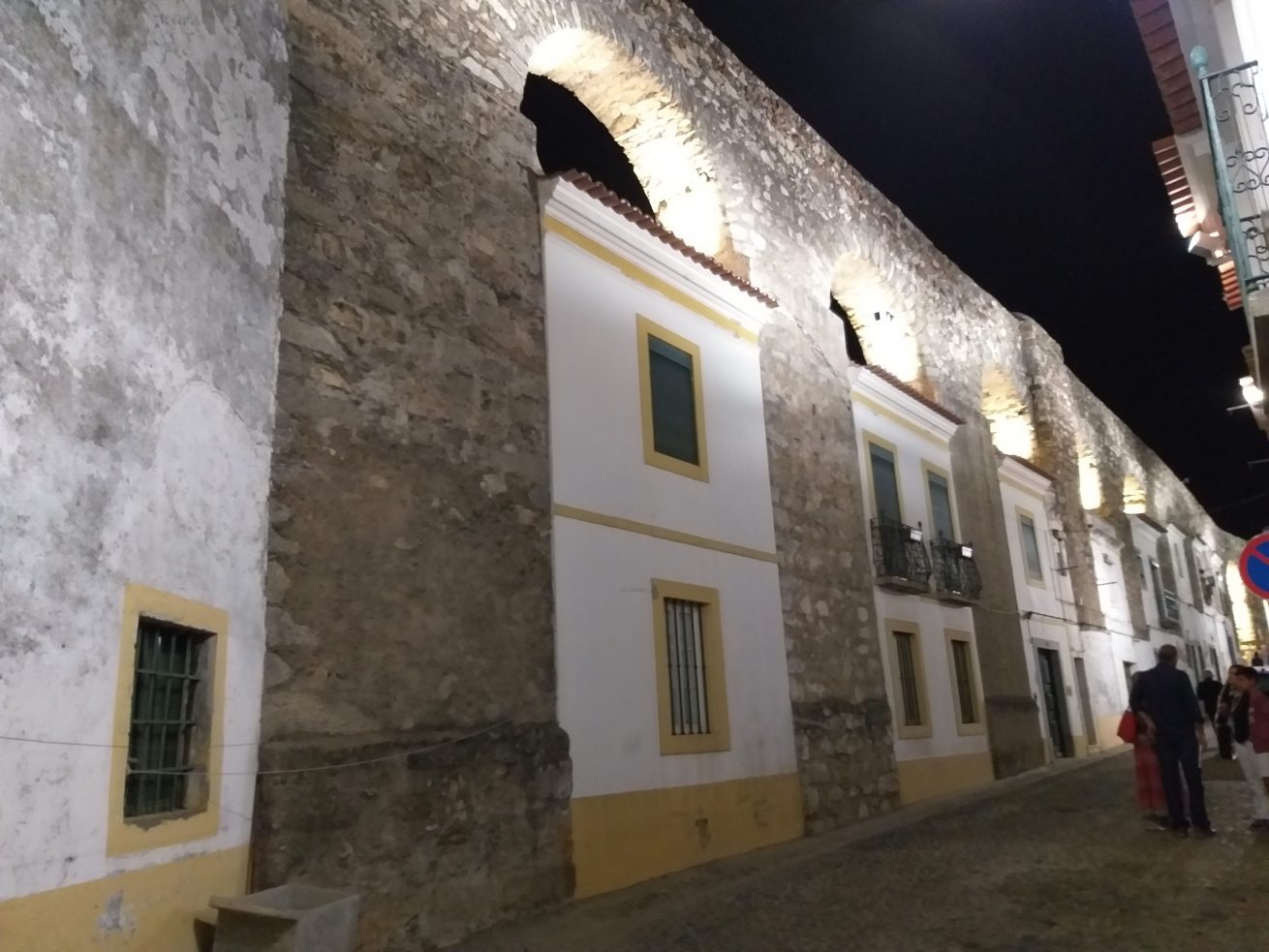 Iluminação Cénica do Aqueduto da Água da Prata – Évora